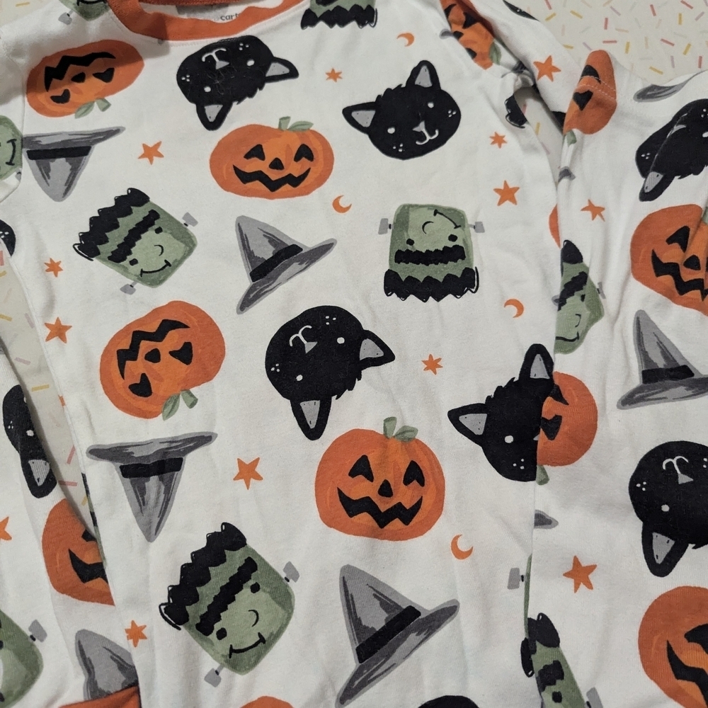 Halloween Themed Pajama Set - Picture 2 of 3